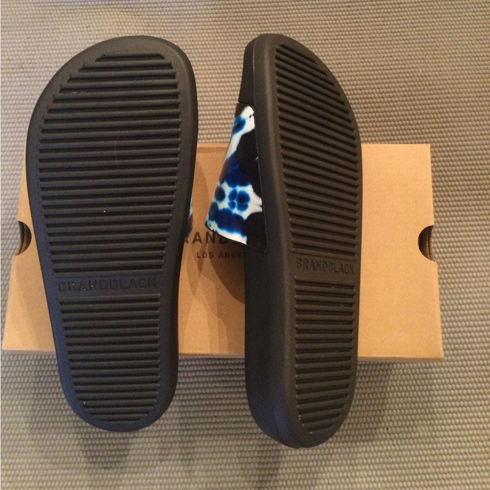 Brandblack Los Angeles Tie Dye Slides Size 6 1/2 - Picture 2 of 3